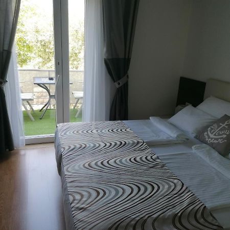 Apartments Ljubica Крк Экстерьер фото