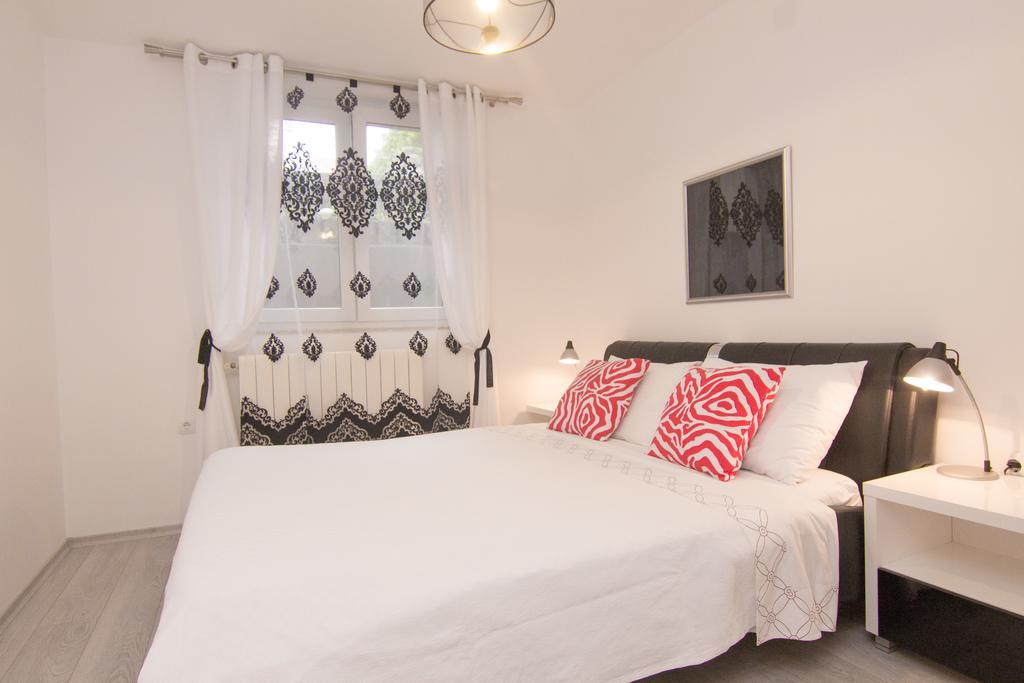 Apartments Ljubica Крк Экстерьер фото
