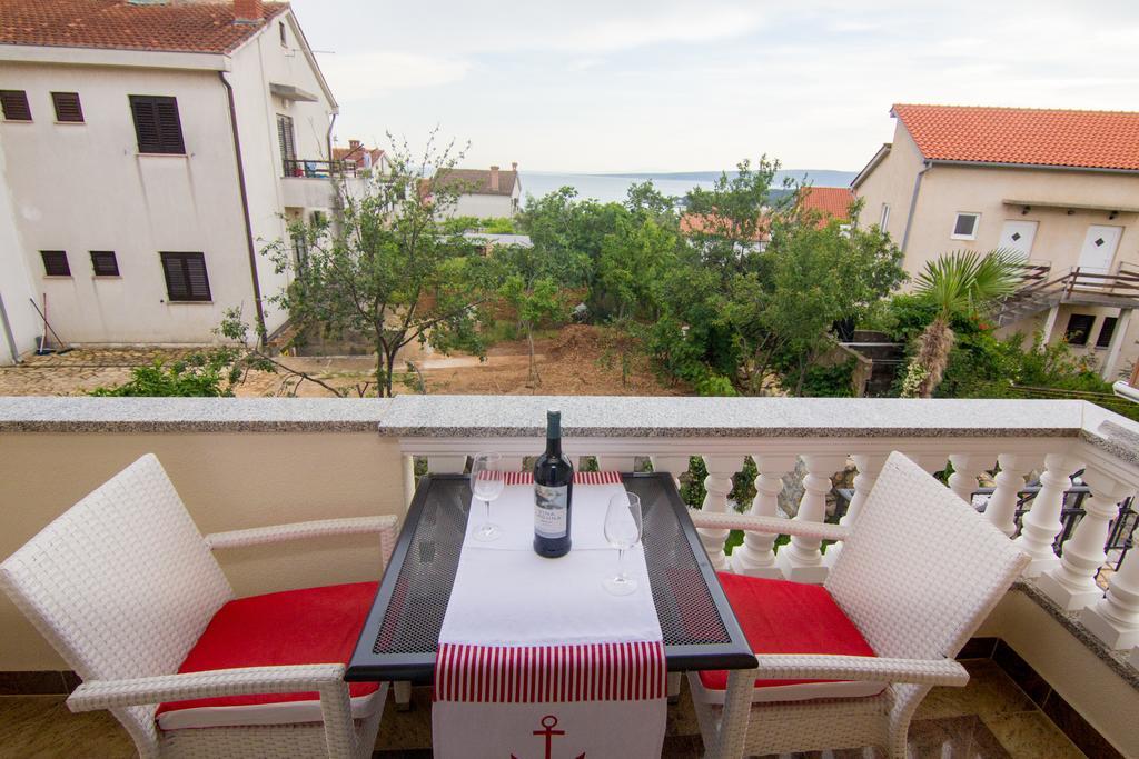 Apartments Ljubica Крк Экстерьер фото